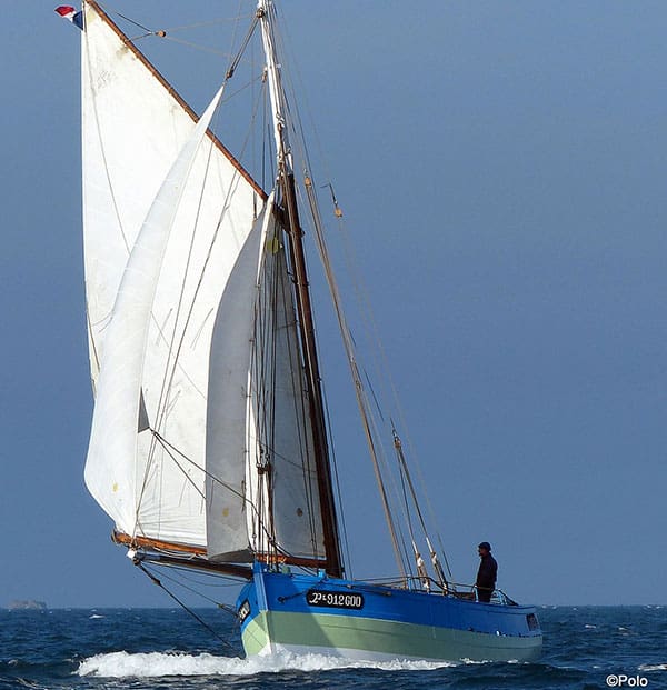 Amzer zo Vieux gr ement  Capitaine Eric Depoix Bretagne